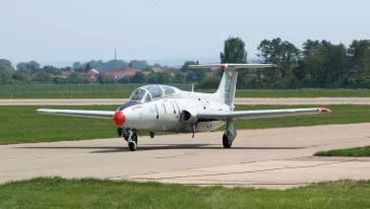 L-29 Delfin (2)